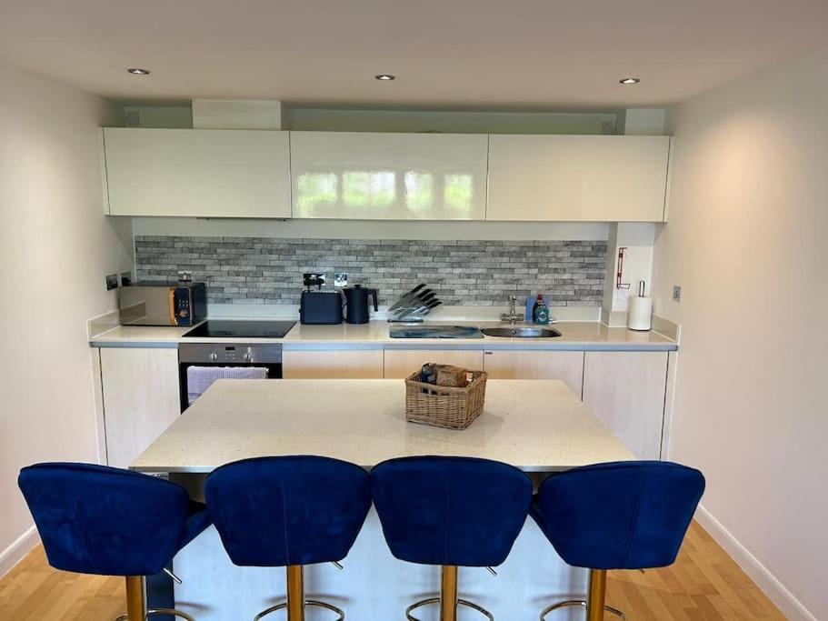 Modern Apartment, Fistral Beach New Quay Exterior foto